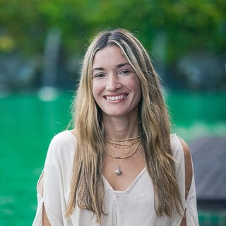 Paola Cruz 
Wellness Program Curator & Facilitator 
USA/Hondura